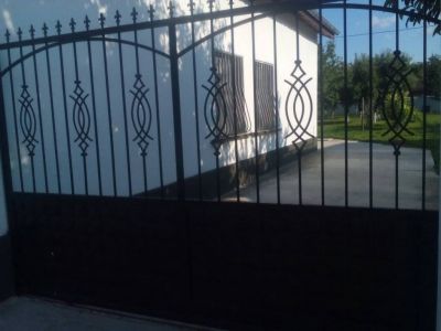 Портал от ковано желязо